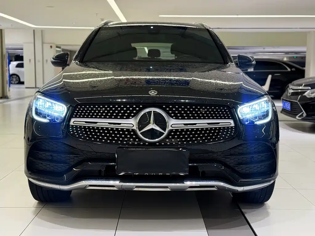 Mercedes-Benz GLC 2023