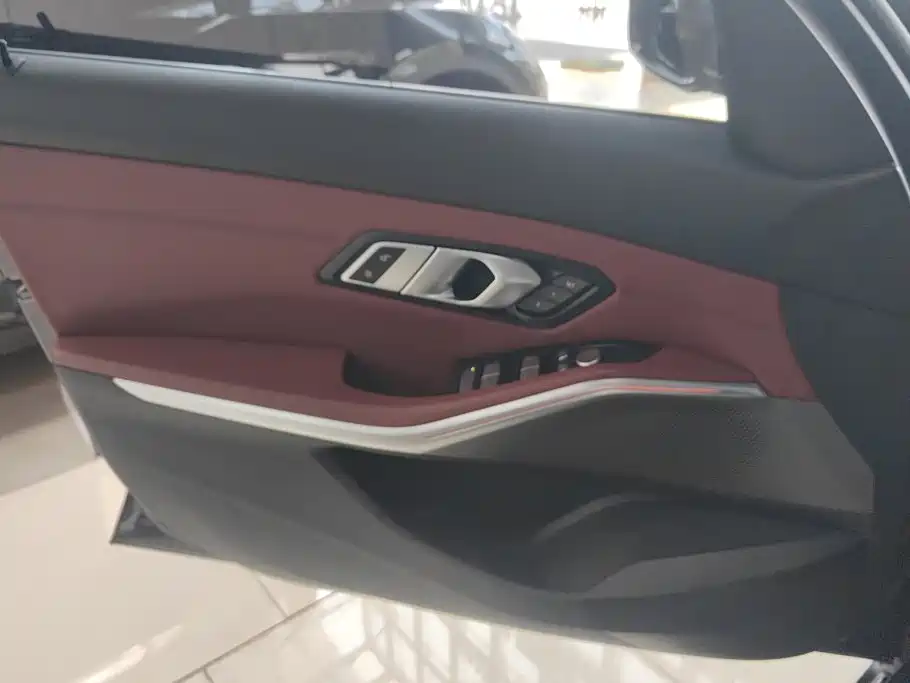 BMW i3 2023