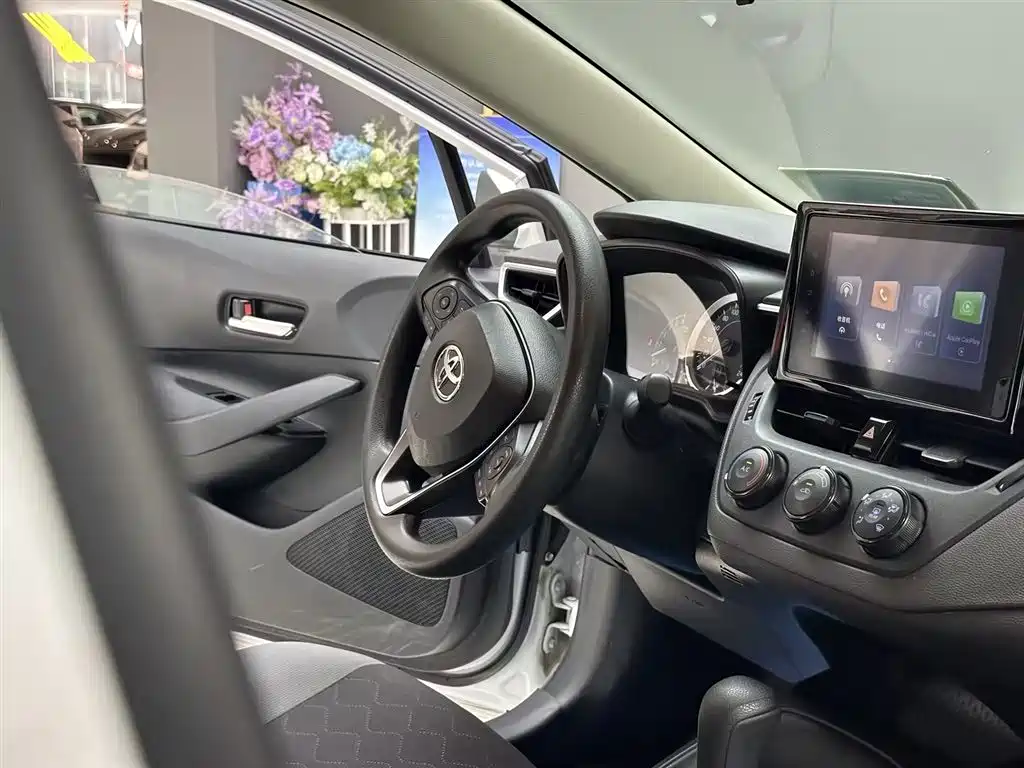 Toyota Corolla 2023 — фото 16