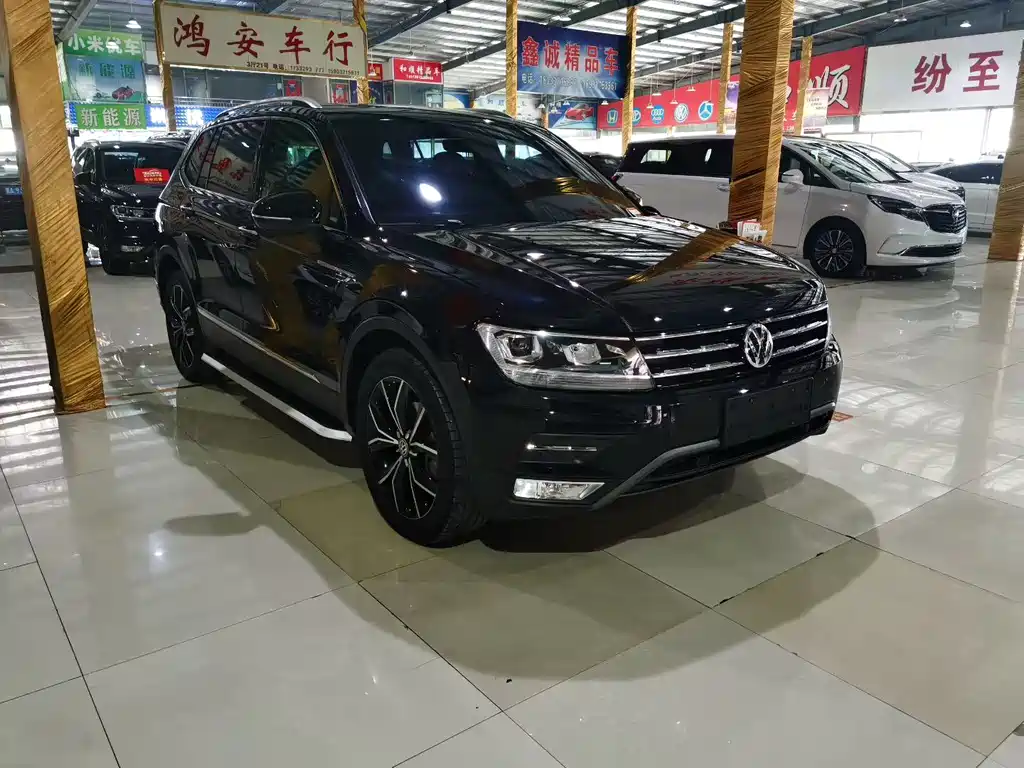 Volkswagen Tiguan L 2020 — фото 3