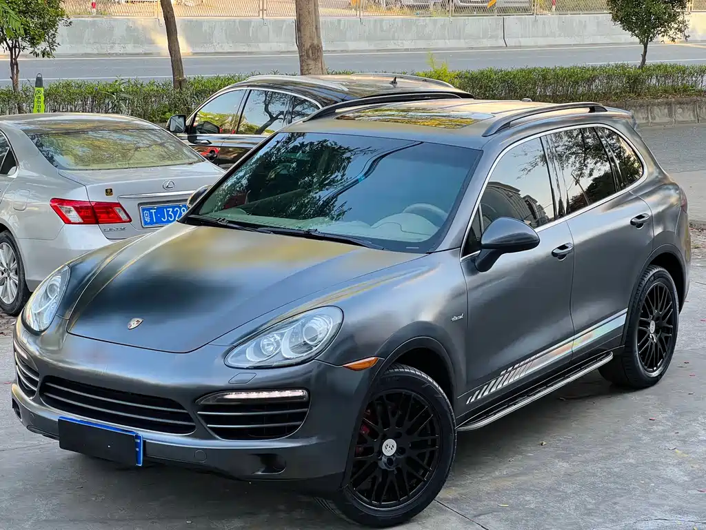 Porsche Cayenne 2014 — фото 1