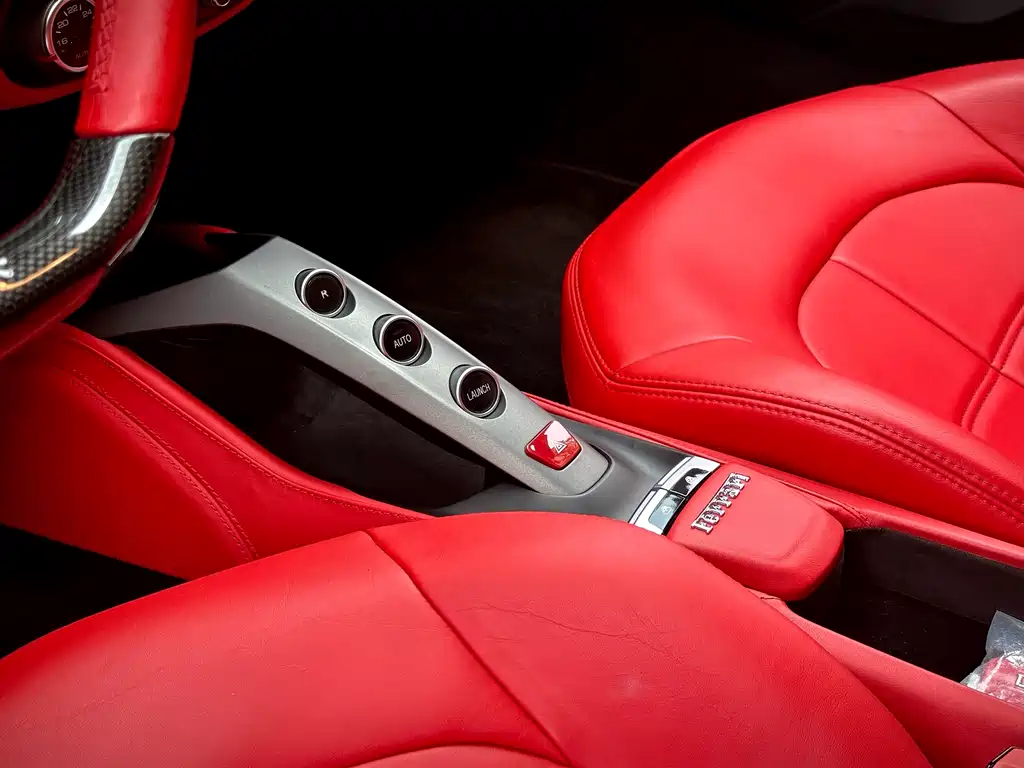 Ferrari 488 2017 — фото 13
