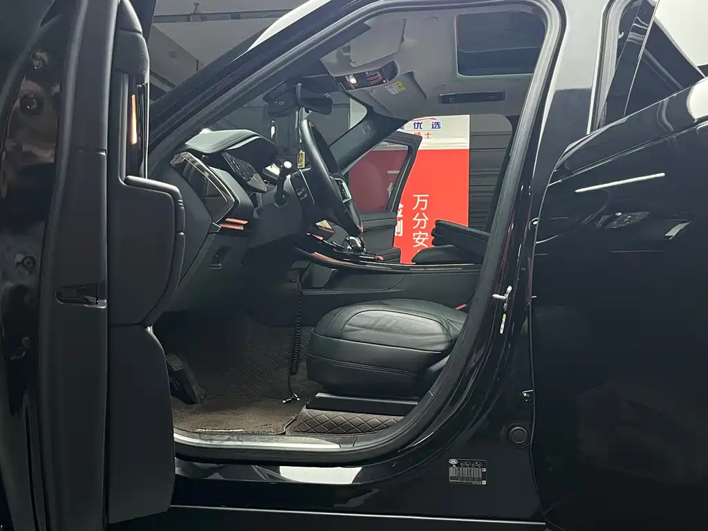 Land Rover Range Rover Sport 2023 — фото 13