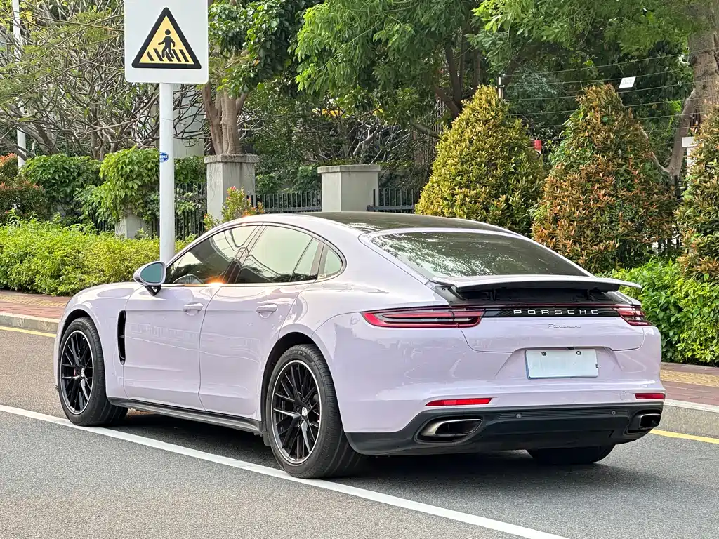 Porsche Panamera 2017 — фото 6