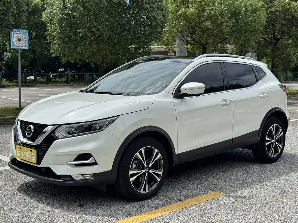 Nissan Qashqai 2022 — фото 1