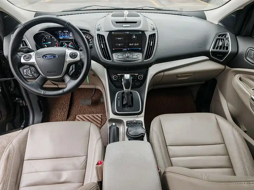 Ford Kuga 2013 — фото 14