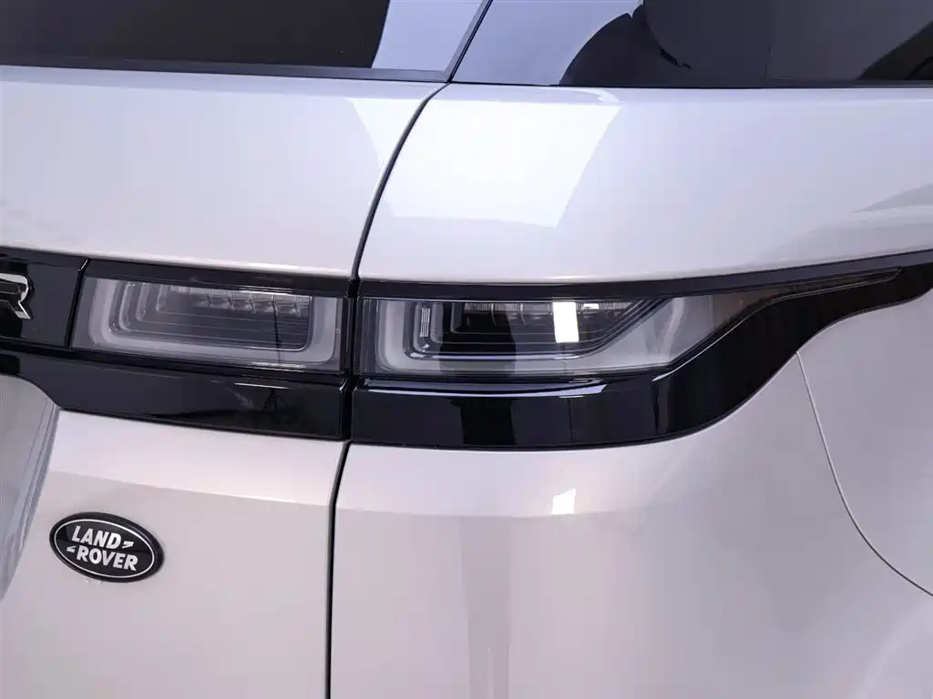 Land Rover Evoque 2022 — фото 9