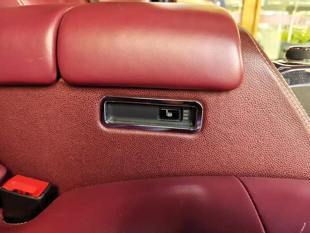 Rolls-Royce Phantom 2013 — фото 16
