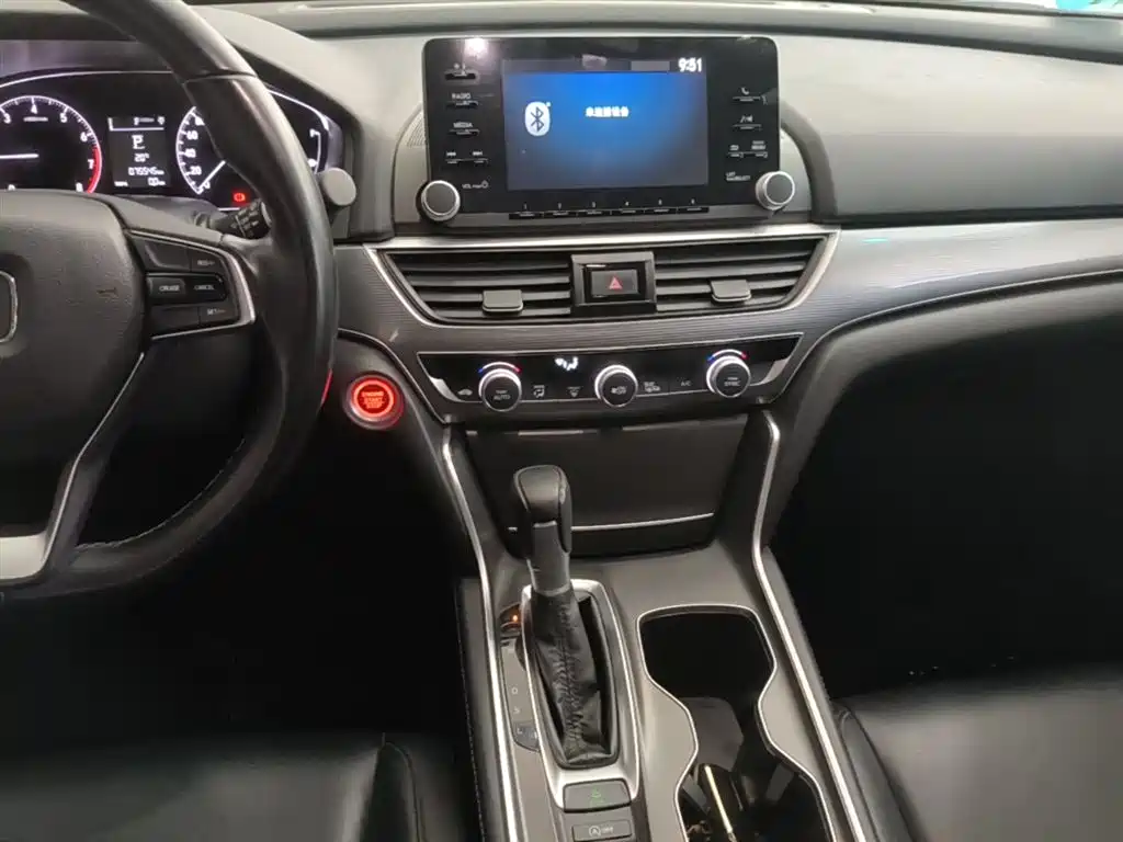 Honda Accord 2021 — фото 13