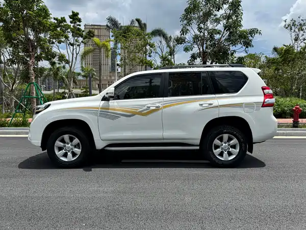 Toyota Prado 2015