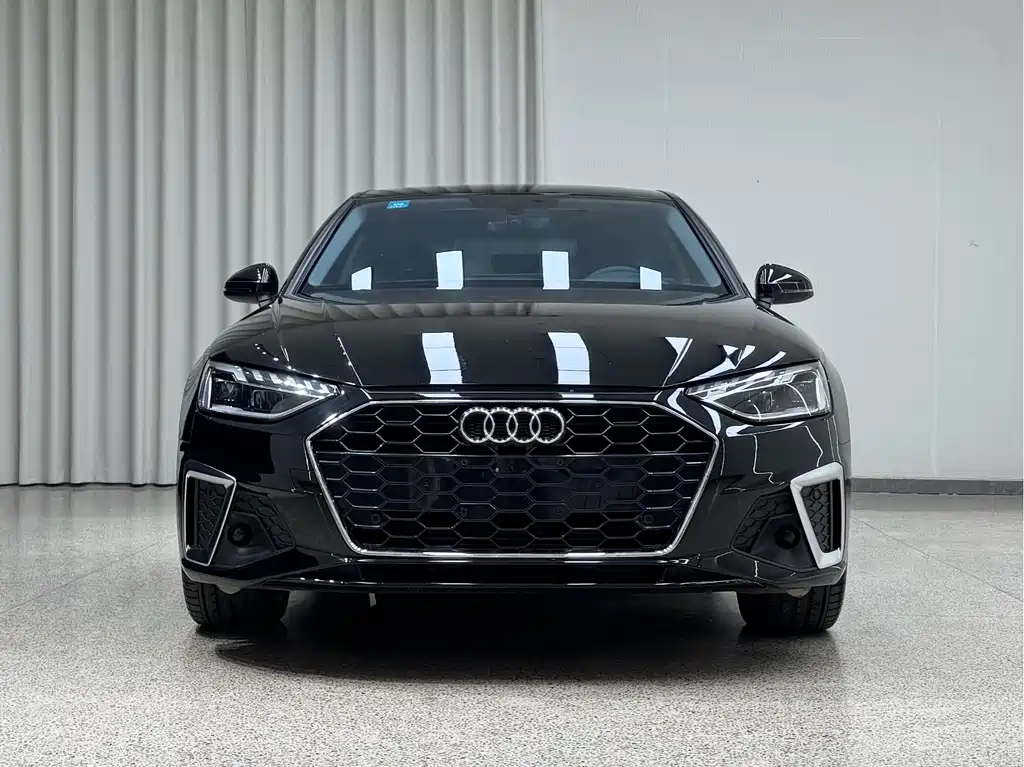 Audi A4L 2021 — фото 2