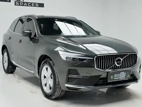 Volvo XC60 2022