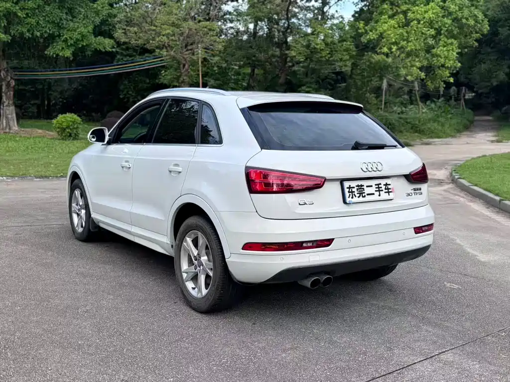 Audi Q3 2017 — фото 17