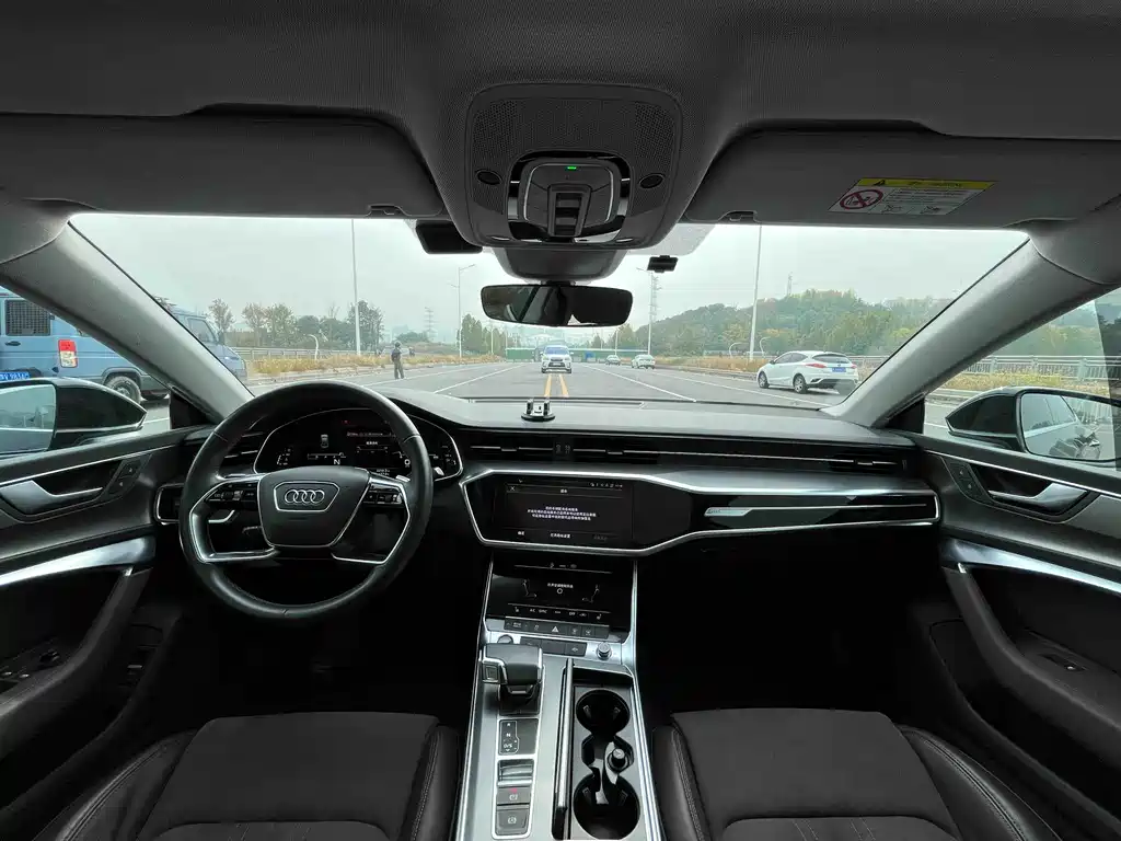 Audi A7L 2023 — фото 5