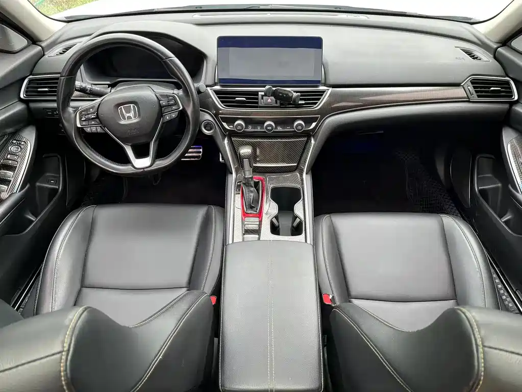 Honda Accord 2023 — фото 12