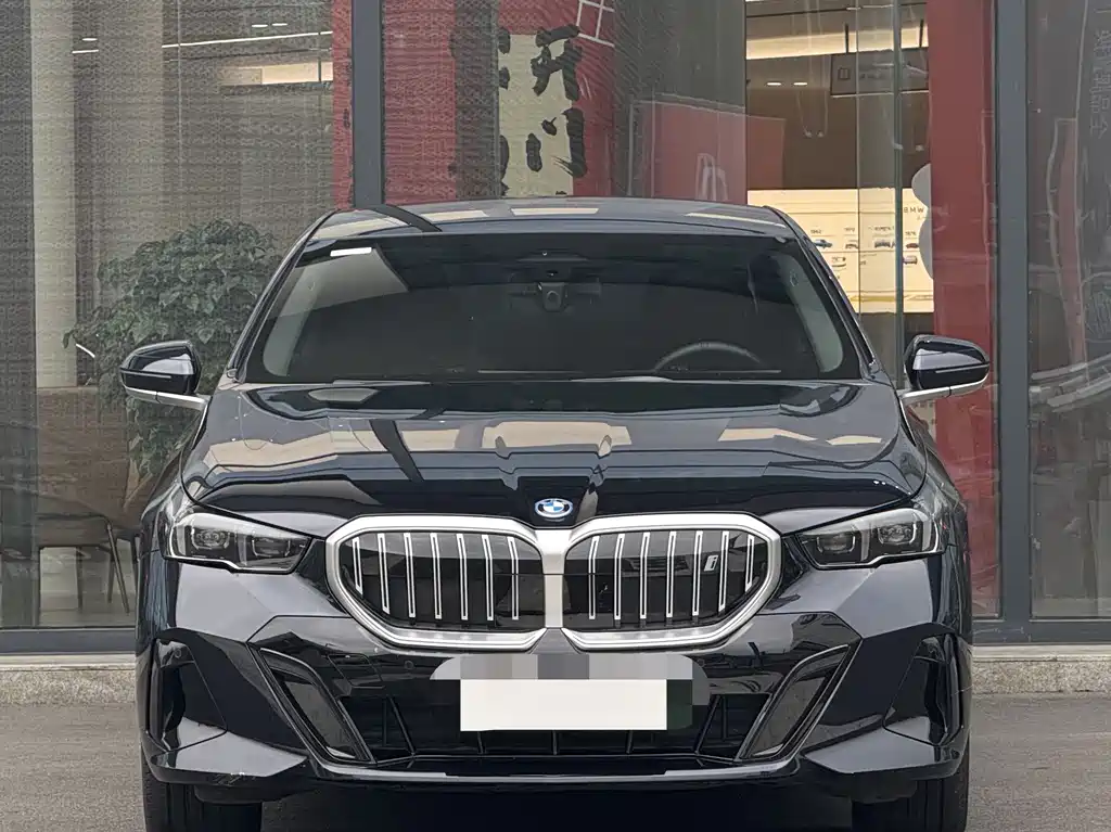 BMW i5 2024 — фото 2