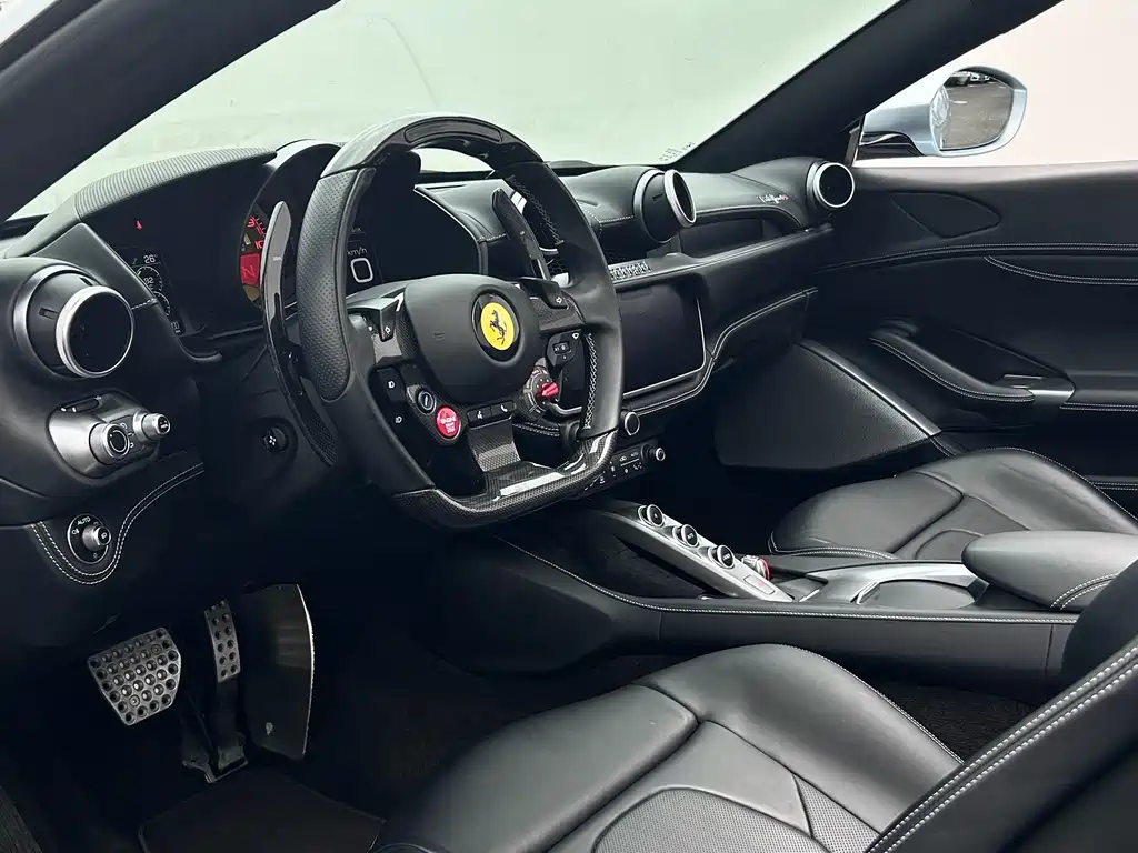 Ferrari Portofino 2021 — фото 10