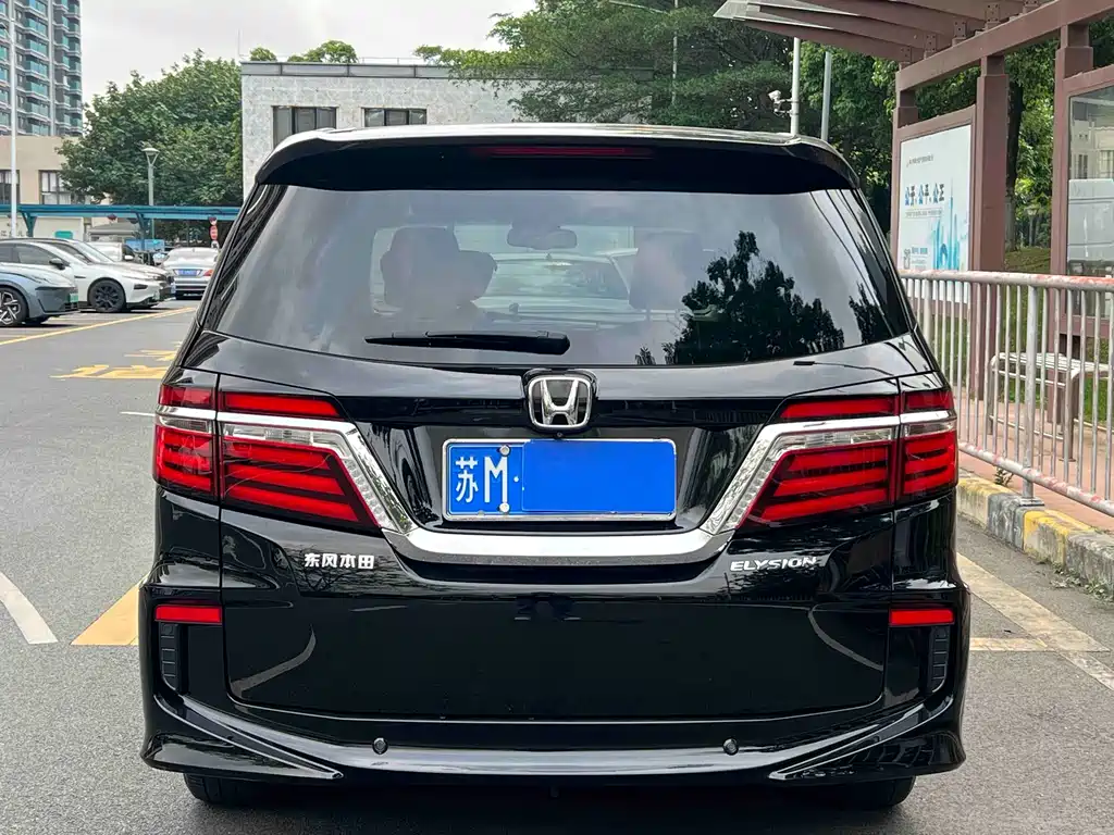 Honda Elysion 2019 — фото 13