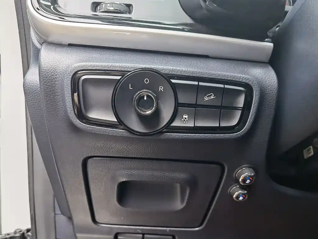 GAC Trumpchi M8 2023 — фото 14