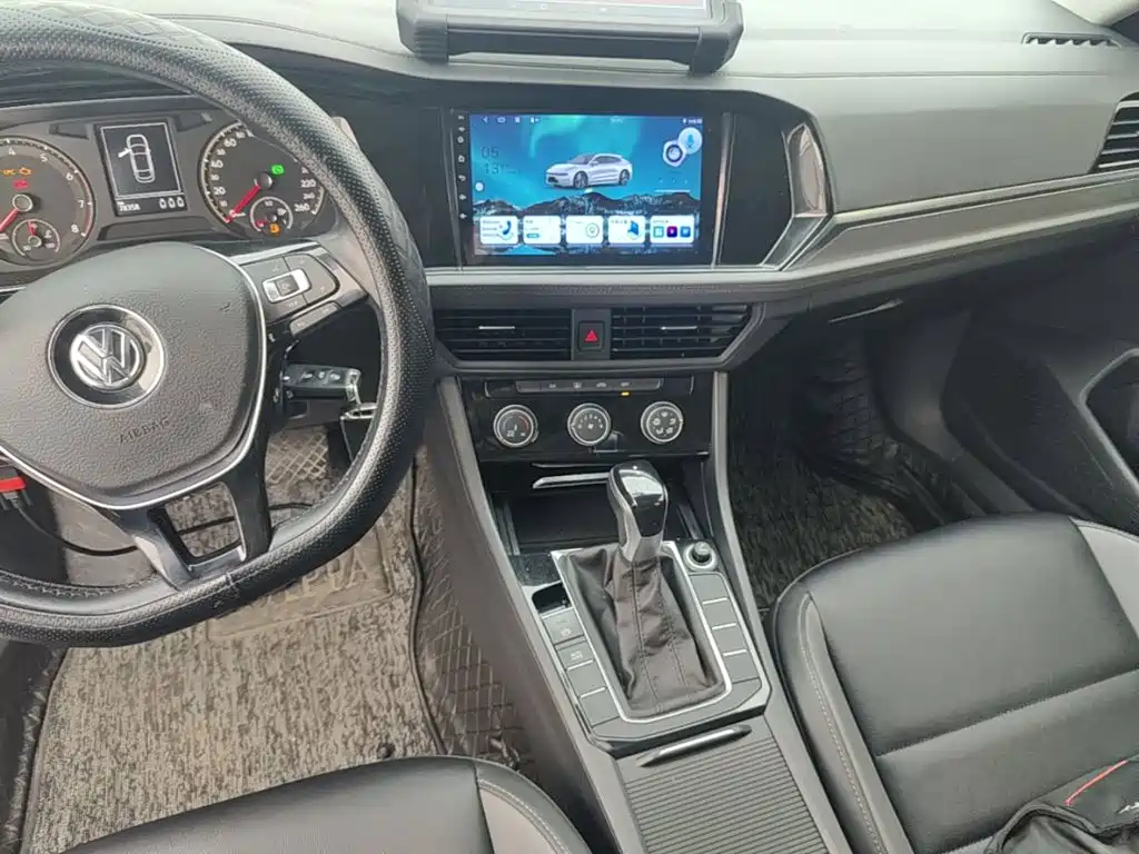 Volkswagen Sagitar 2019