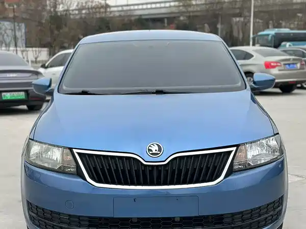 Skoda Rapid Spaceback 2016