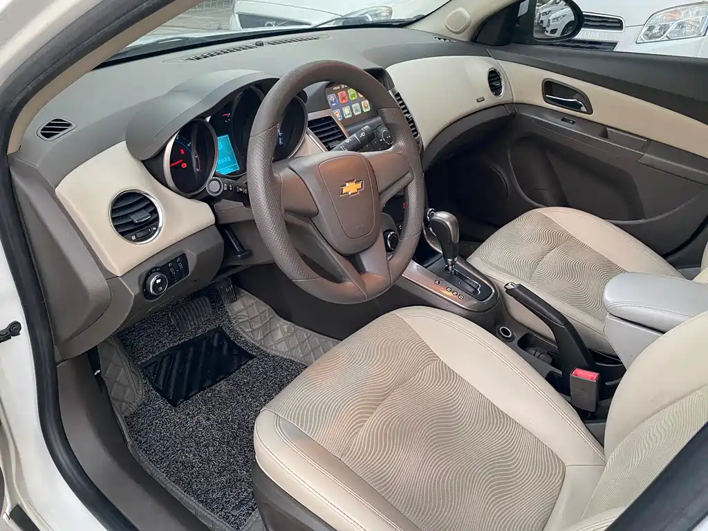 Chevrolet Cruze 2015 — фото 8
