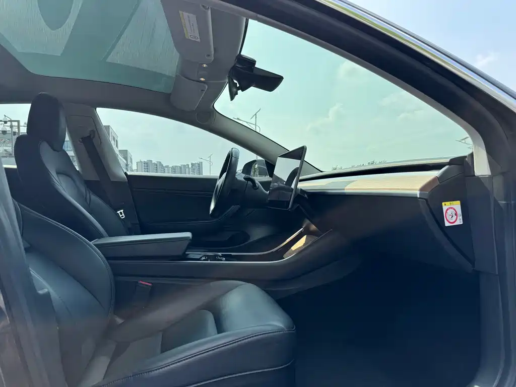 Tesla Model 3 2019 — фото 18