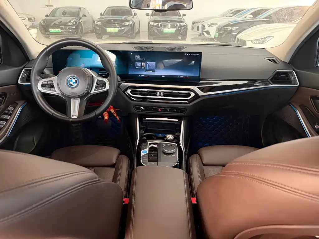 BMW i3 2022 — фото 5