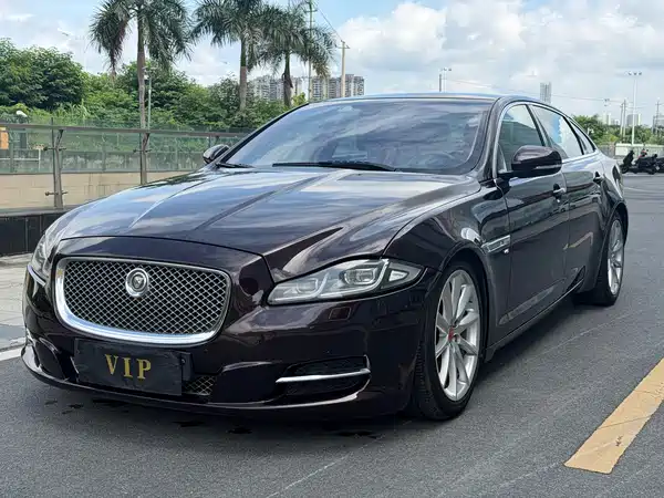 Jaguar XJ 2013