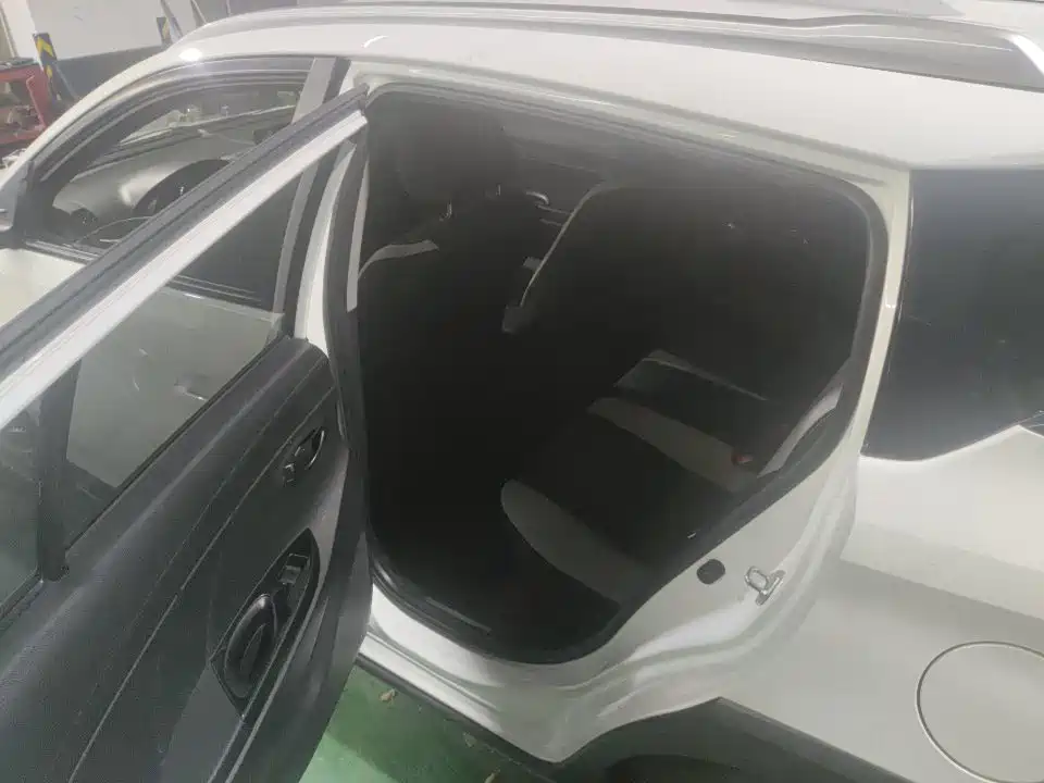Toyota Yaris L 2022