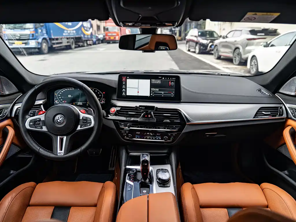 BMW M5 2019 — фото 12