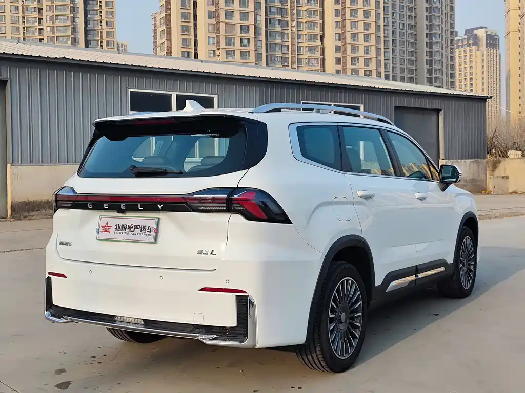 Geely Haoyue L 2025 — фото 2