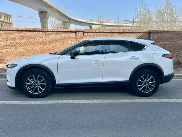 Mazda CX-4 2020