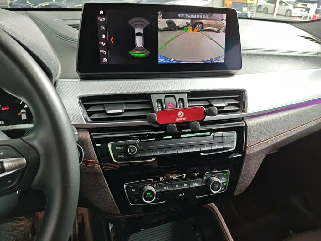 BMW X2 2022 — фото 13
