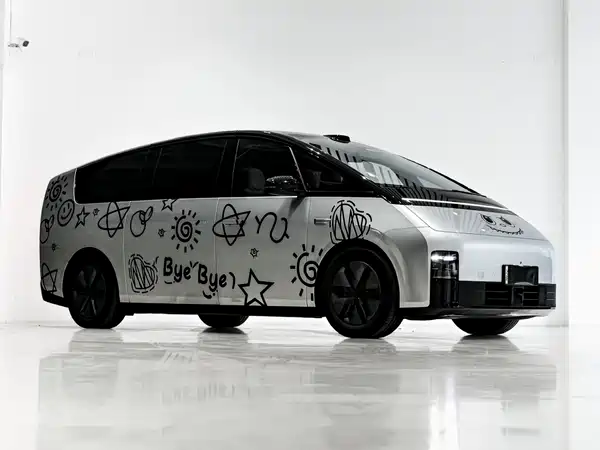 Li Auto MEGA 2025