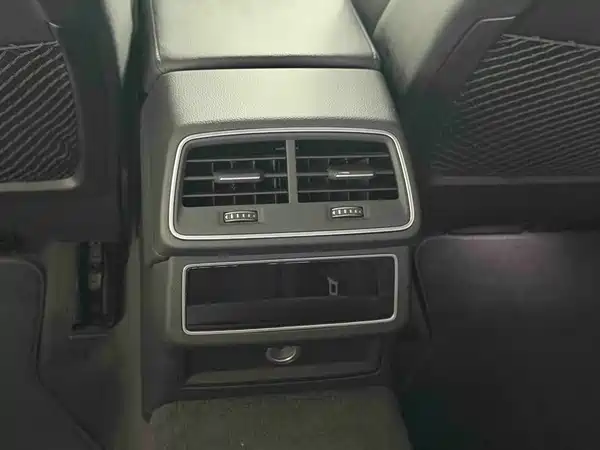 Audi A6L 2021