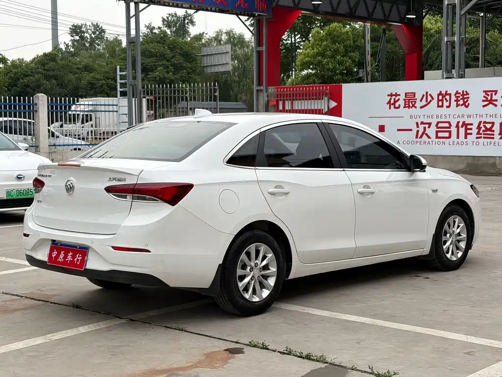 Buick Excelle 2018 — фото 17