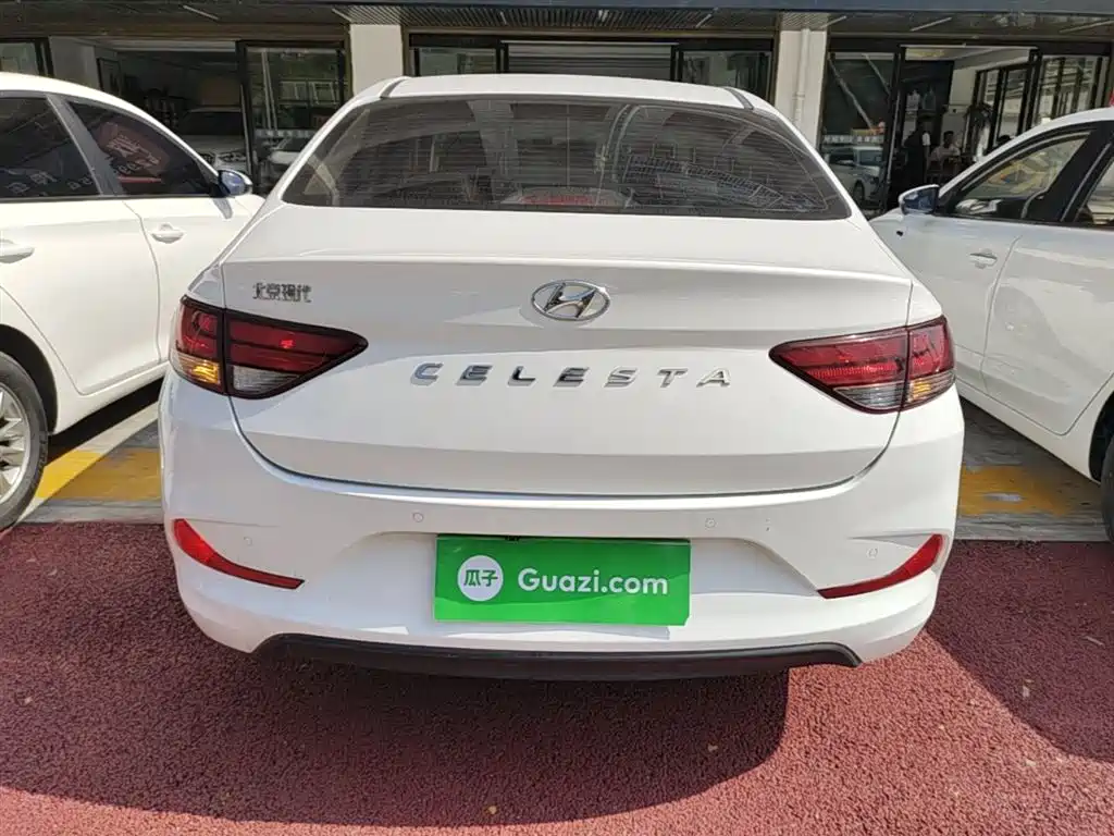 Hyundai Elantra 2019 — фото 6