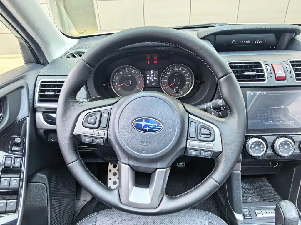 Subaru Forester 2016 — фото 13