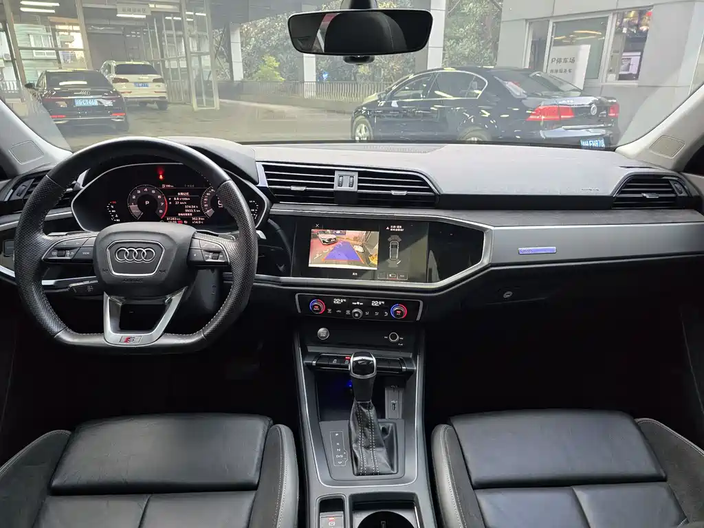 Audi Q3 Sportback 2020 — фото 15