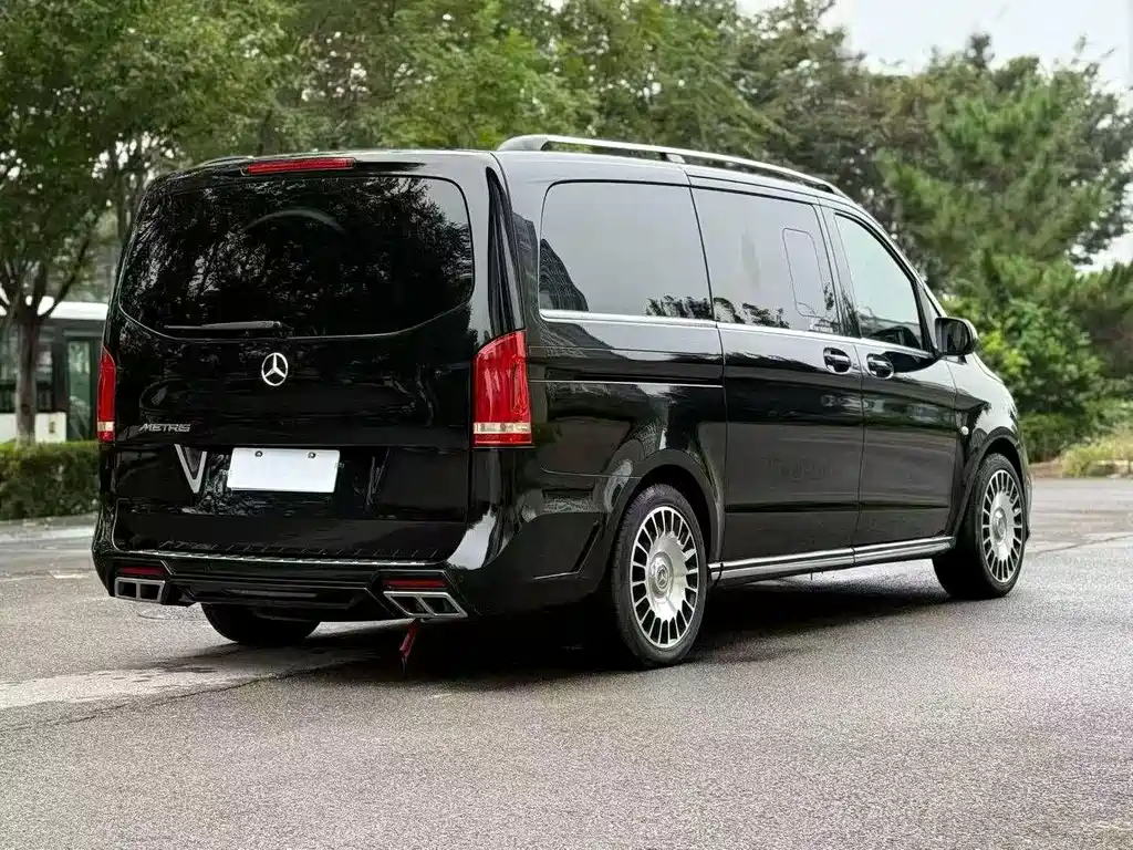 Mercedes-Benz V-Class 2020 — фото 10