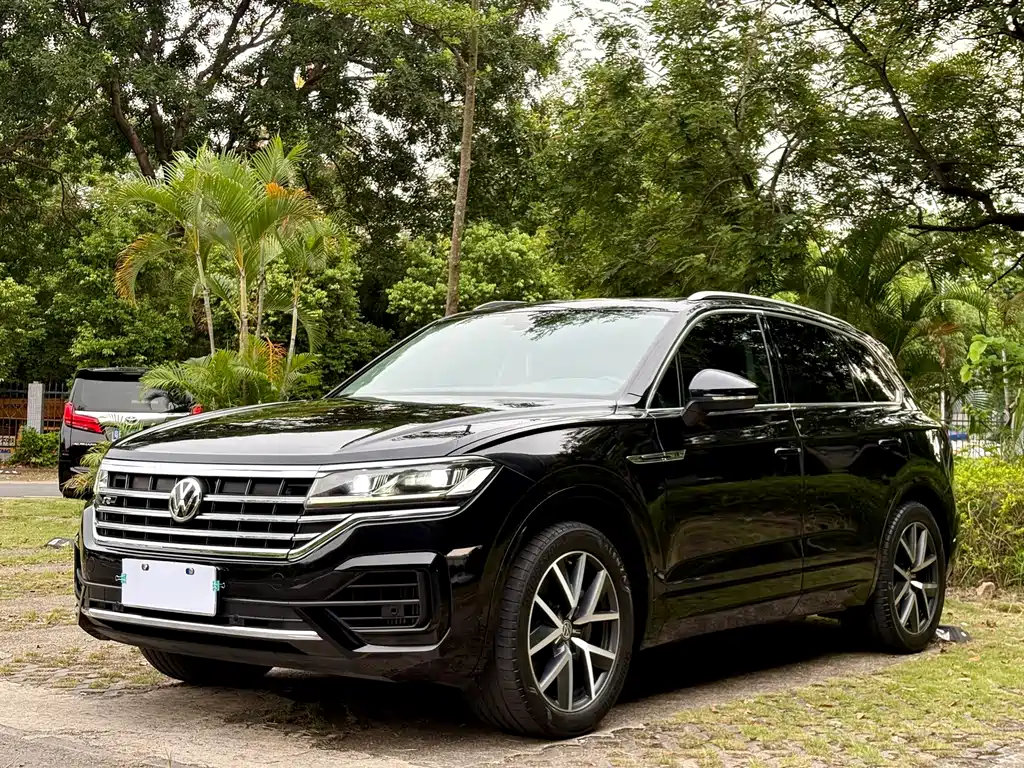 Volkswagen Touareg 2019 — фото 1
