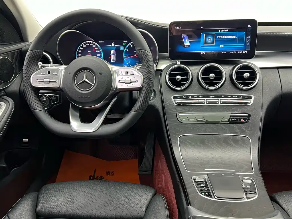 Mercedes-Benz C-Class 2019 — фото 8