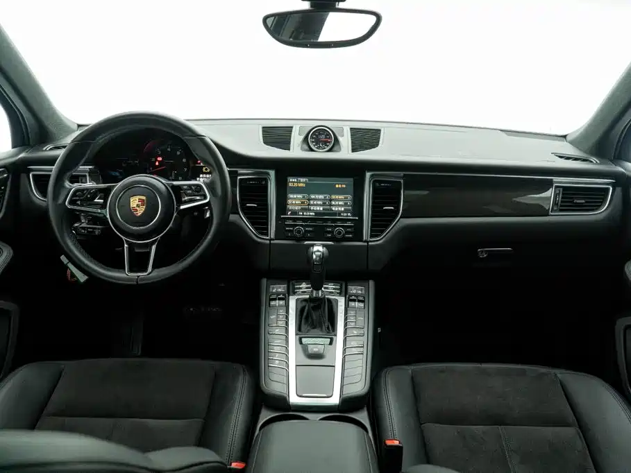 Porsche Macan 2015 — фото 20