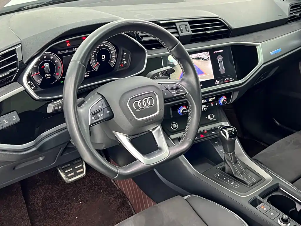 Audi Q3 2022 — фото 13