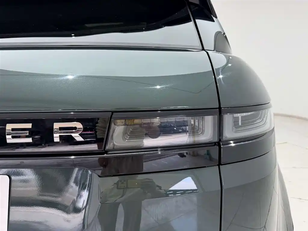 Land Rover Evoque 2021 — фото 10