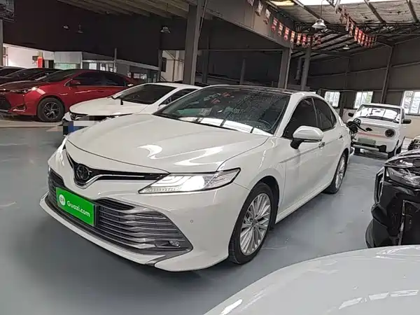 Toyota Camry 2019