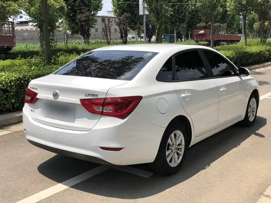 Buick Excelle 2017 — фото 23