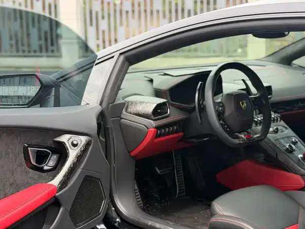 Lamborghini Huracan 2016