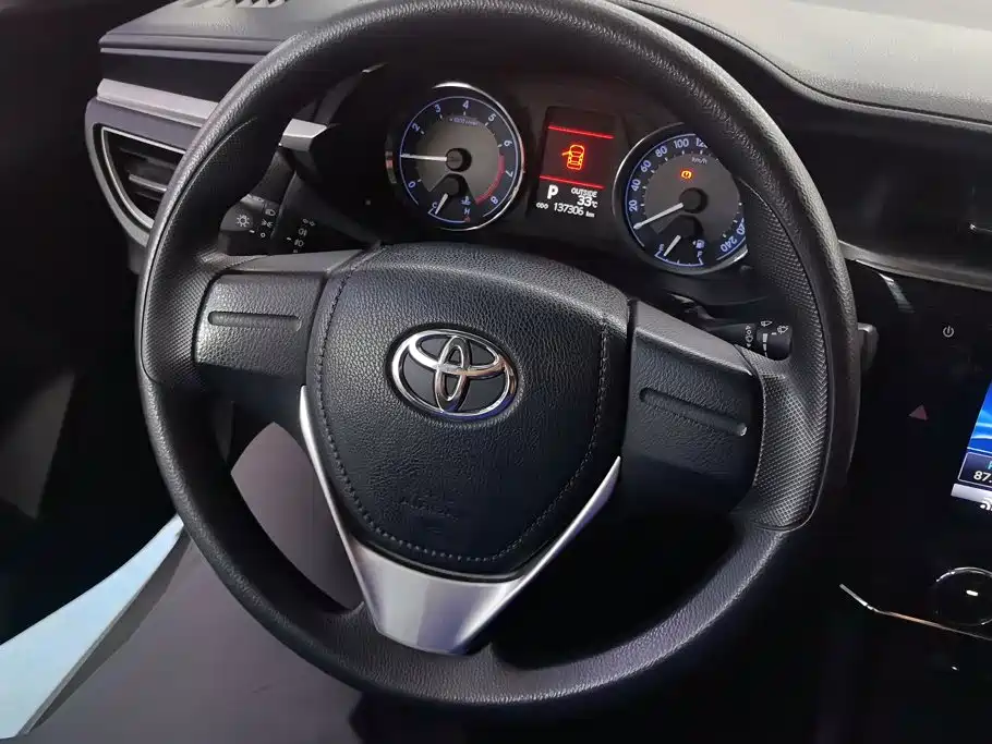 Toyota Corolla 2016 — фото 15
